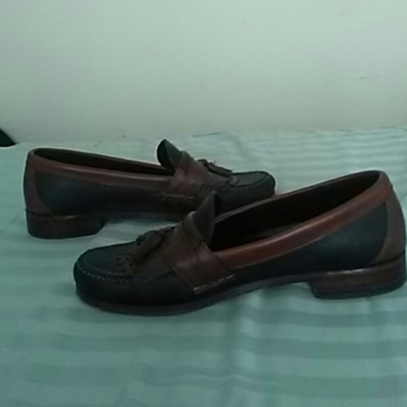 Men's Black and Brown HS Trask loafers with tassle - Picture 3 of 5